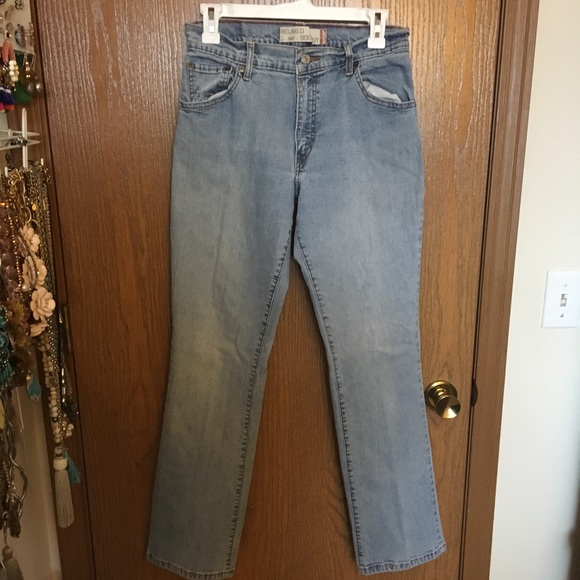 Vintage High Waisted Levi's - Picture 2 of 8